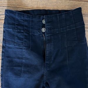 Rare FREE PEOPLE high waisted ANKLE jeans